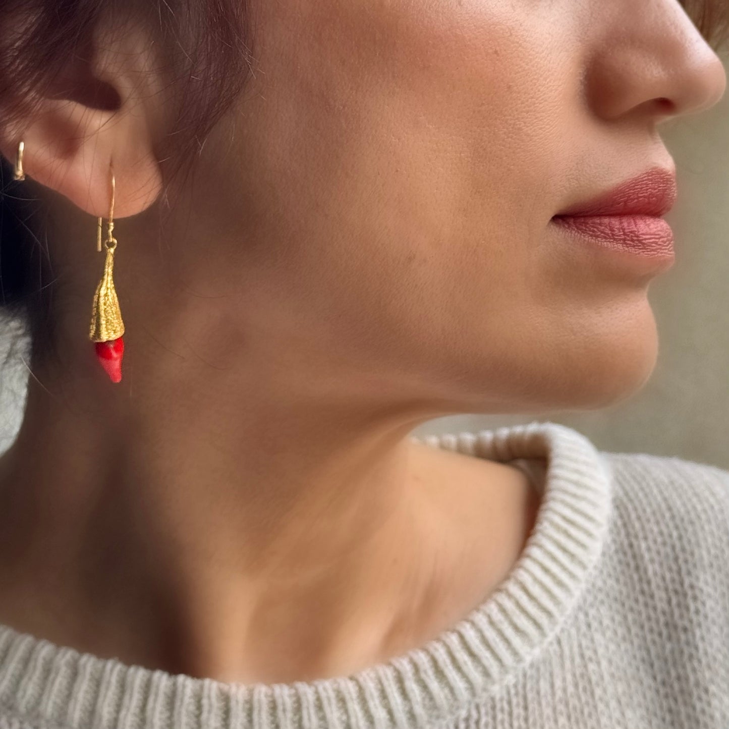 CHILI POD Small Glass Dangle Earrings