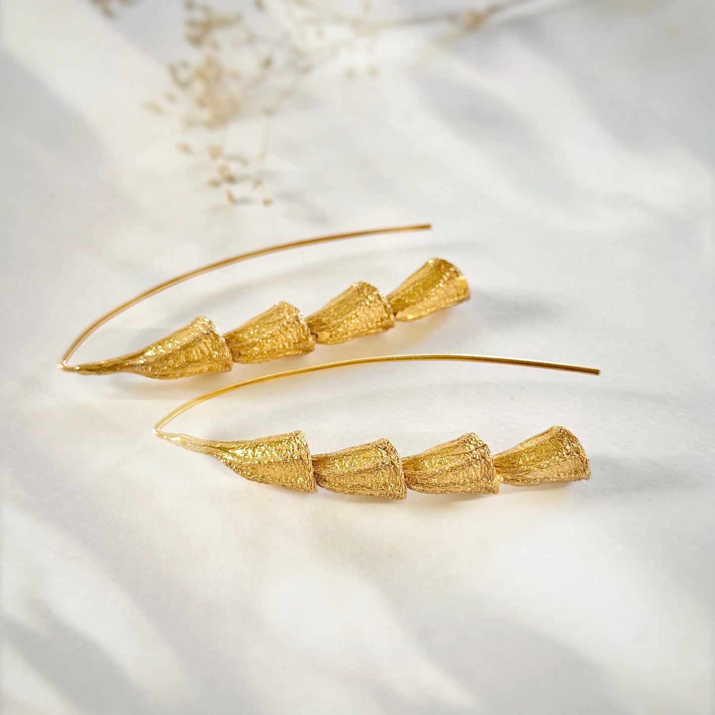 AMMIL Pod Dangle Earrings