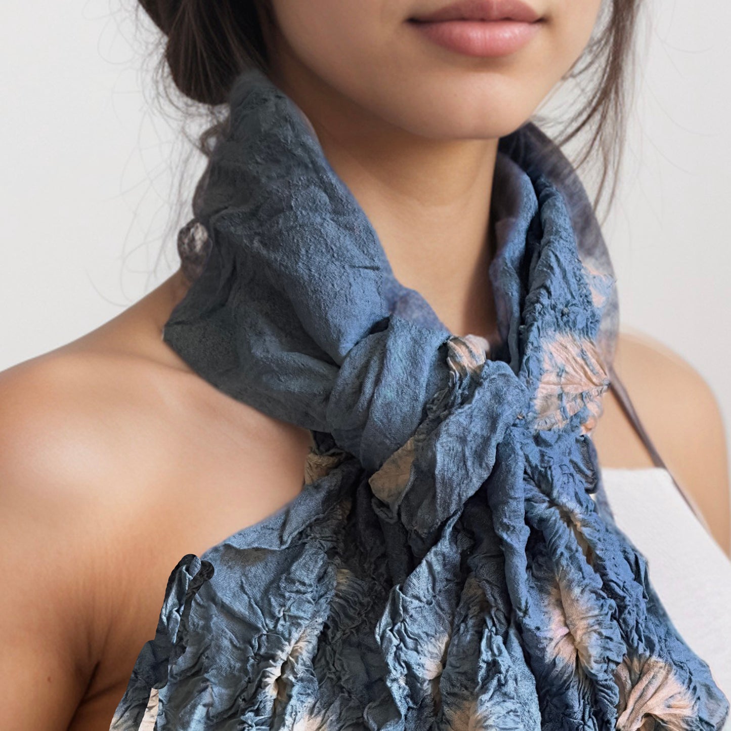 BANDHNI Tie Dye Tassar Silk Scarf
