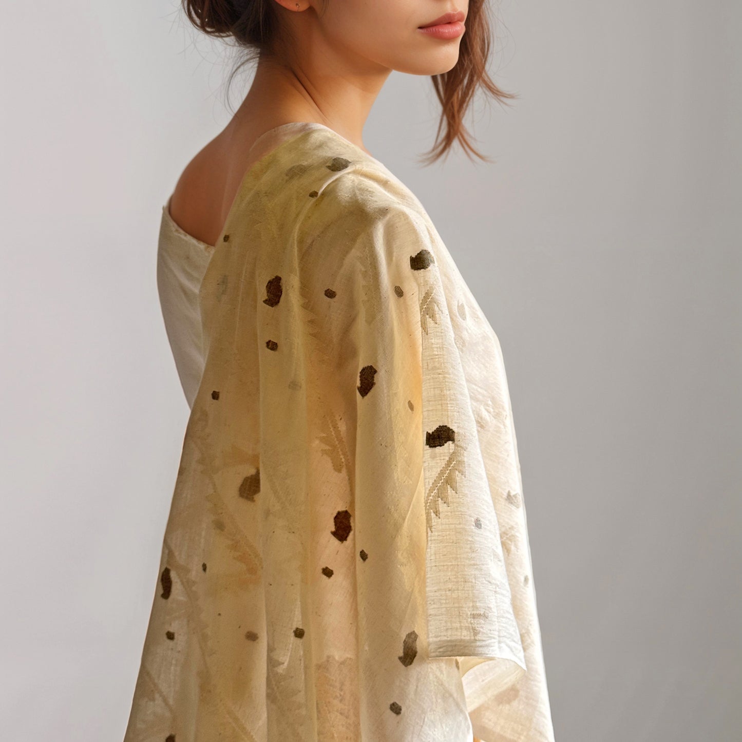Jamdani DAPHNE Shoulder Wrap
