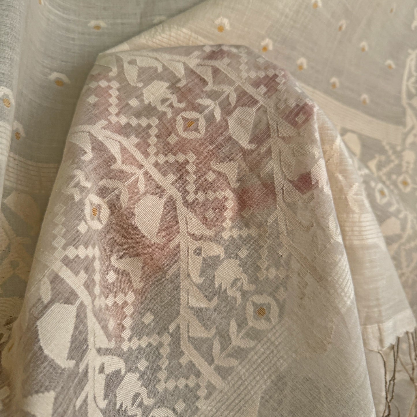 Jamdani DIYA Shoulder Wrap-Preorder