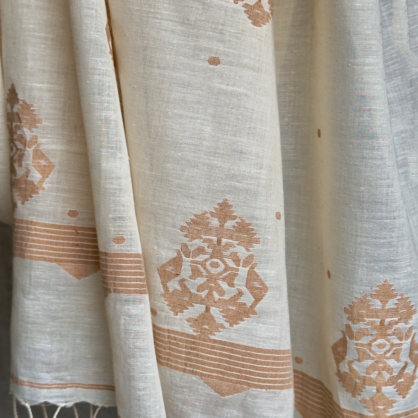 Jamdani FREYA Shoulder Wrap