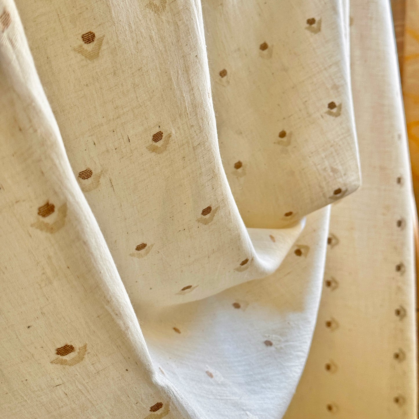 Jamdani GAIA Shoulder Wrap