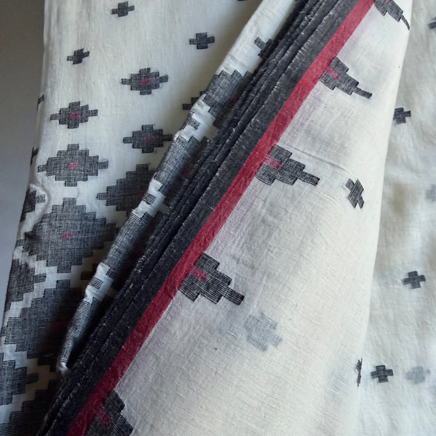 HIRA Jamdani Handwoven Cotton Sari