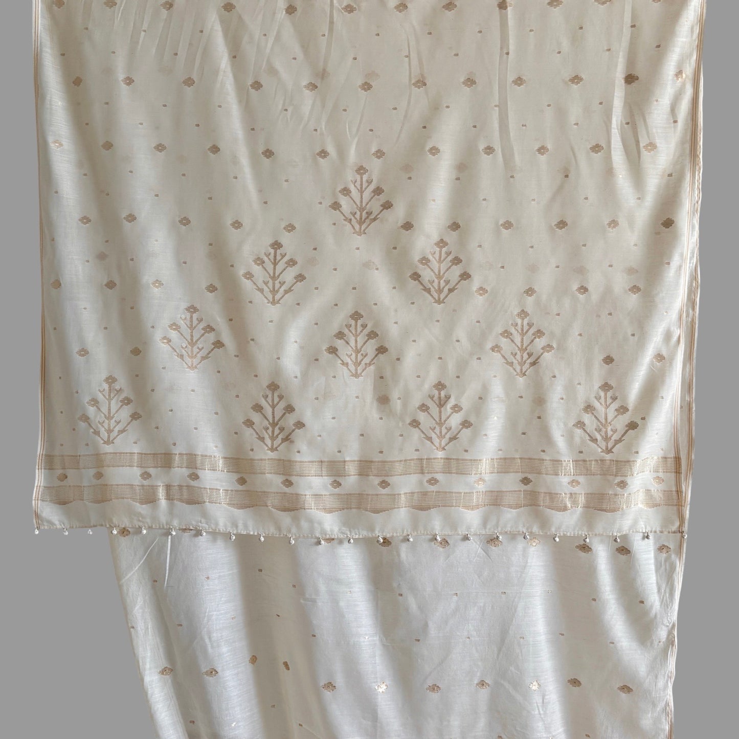 Jamdani MOONLIT MEADOWS Handwoven Cotton Real Zari Sari