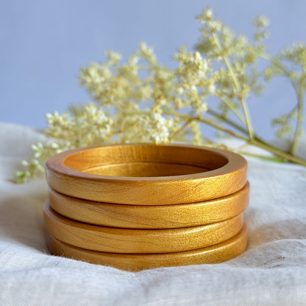 AURUM Handmade Gold Lac Bangle