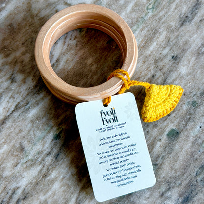 CONCH Handmade Peach Ivory Lac Bangle