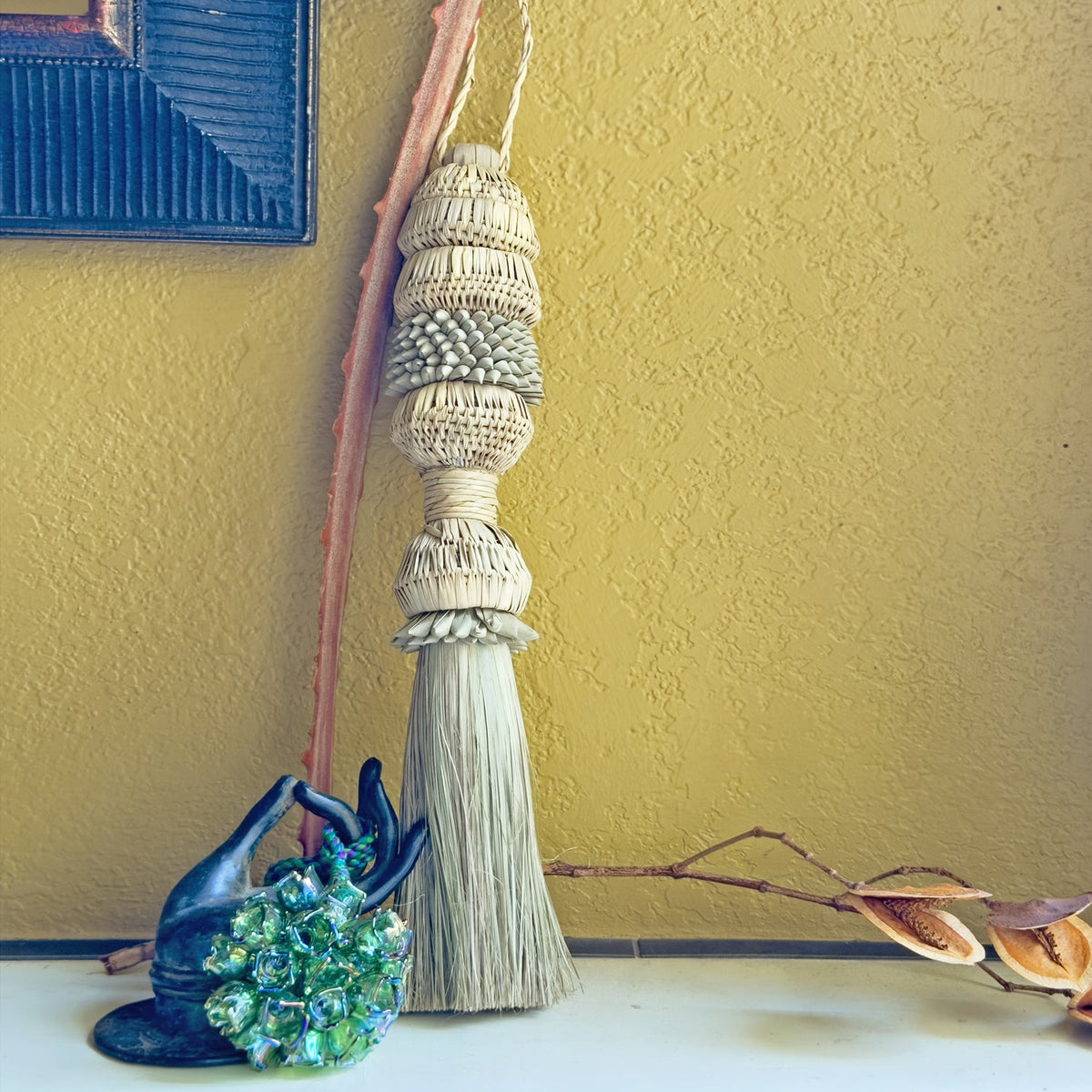 BLOSSOM Maang Wall Decor Brush