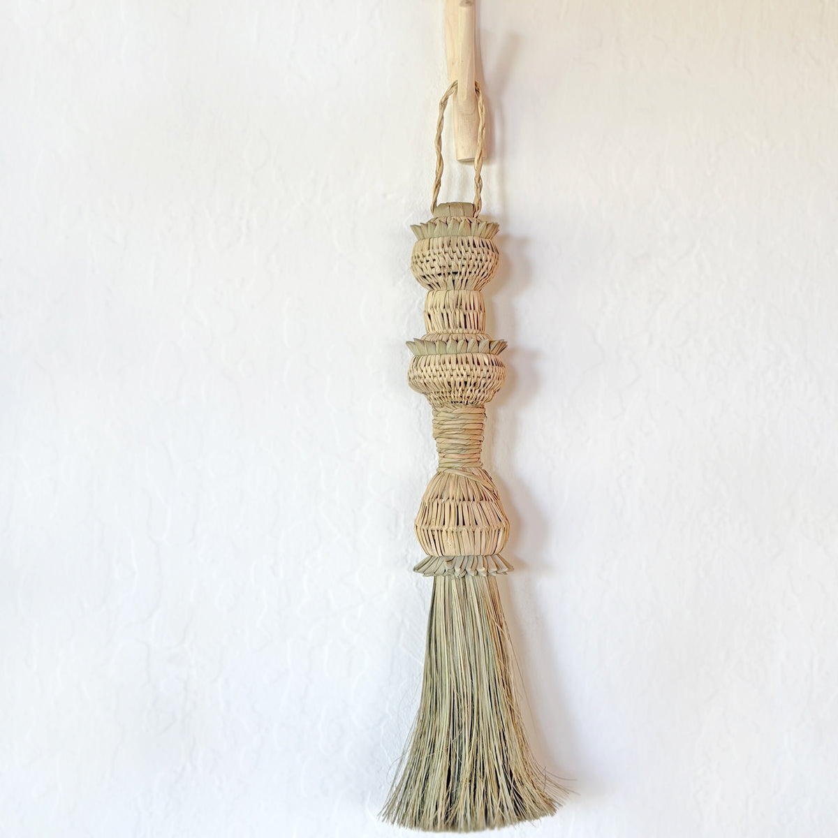 BUD Maang Wall Decor Brush