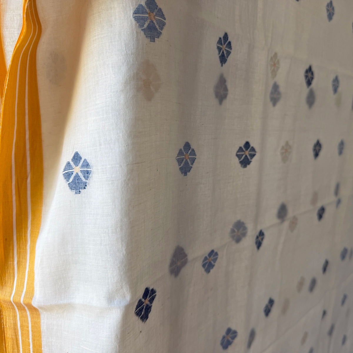 Gulshan Handwoven Jamdani Sari