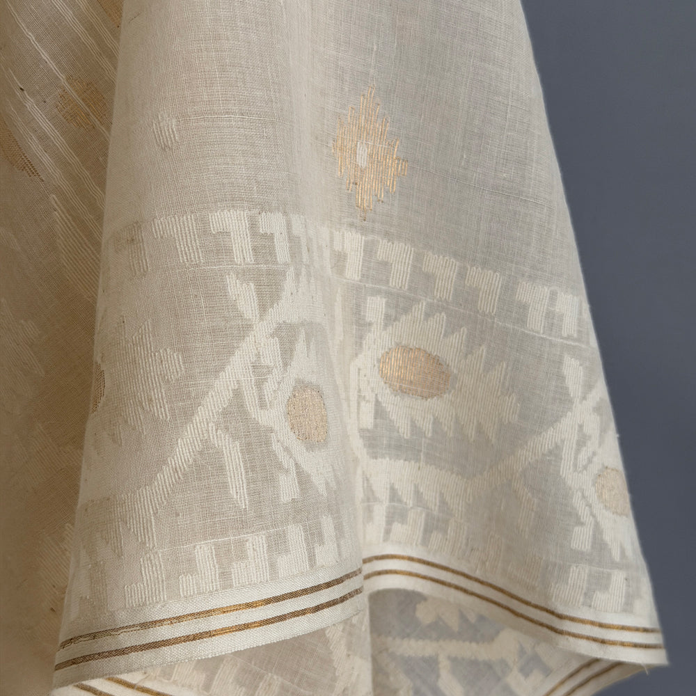 KOROLA Jamdani Handwoven Sari