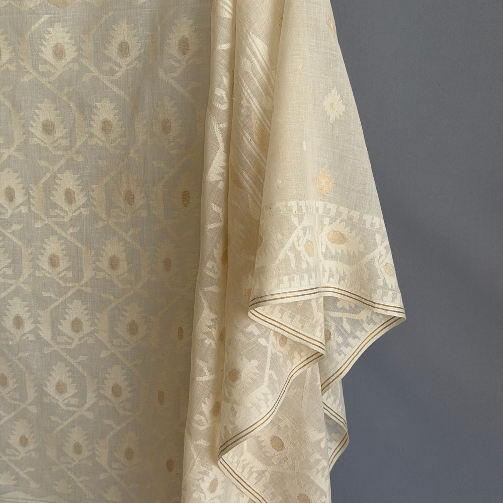 KOROLA Jamdani Handwoven Sari